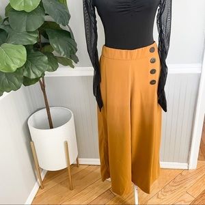 Zara Women’s Mustard Yellow Wide Leg Cropped Pants